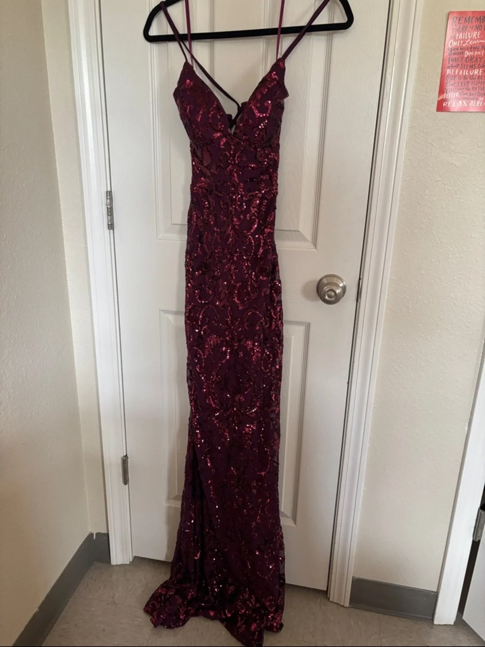 Windsor Mermaid-style Dress with Adjustable Lace-up Back - Picture 1 of 5